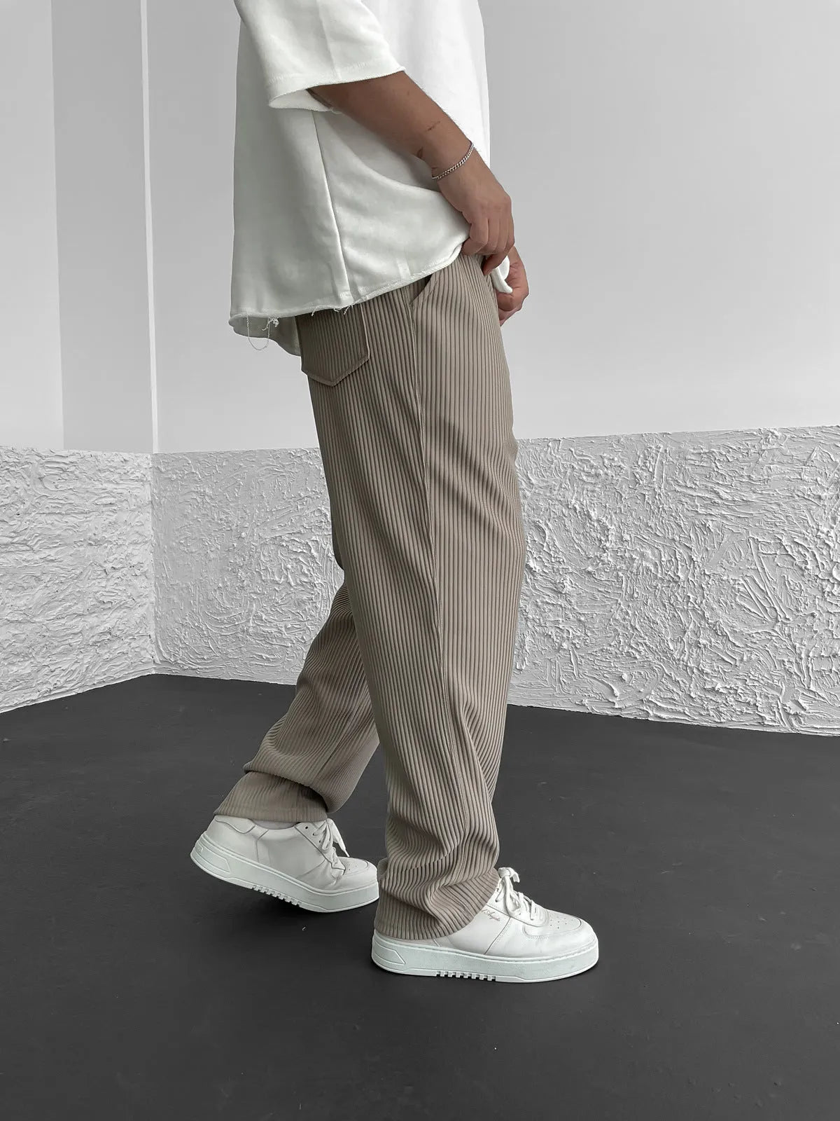 Pantaloni a tubo a coste