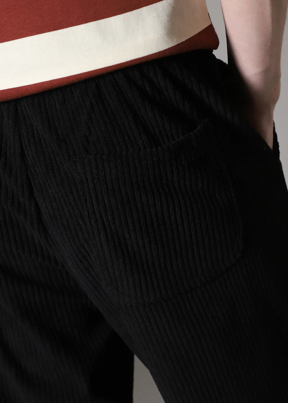 Pantaloni a tubo a coste