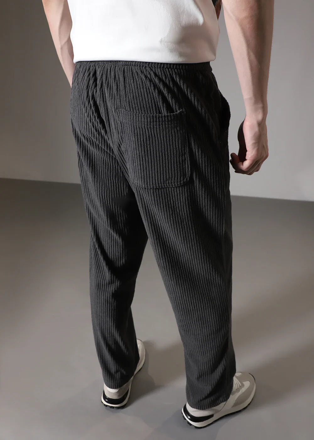 Pantaloni a tubo a coste
